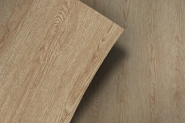 Legatus SPW18 hout