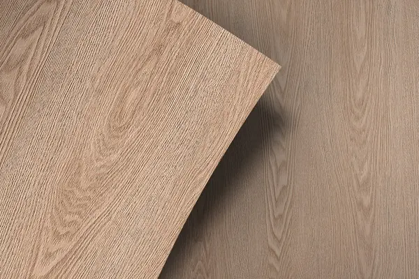 Radiant Sahara ZX131 hout