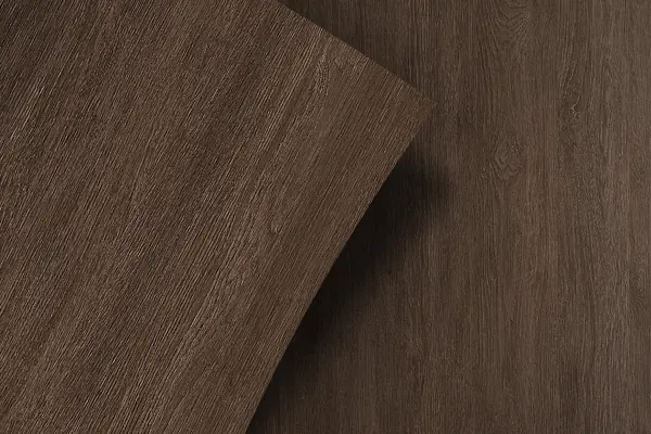 Umbra ZX138 hout